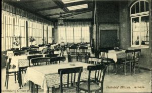 Die "Veranda" der Bahnhofsgaststätte in Blexen.