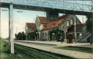 Ansicht des Bahnhofs Hude um 1910. Von Hude zweigte ab 1873 die Bahnstrecke nach Nordenham ab.